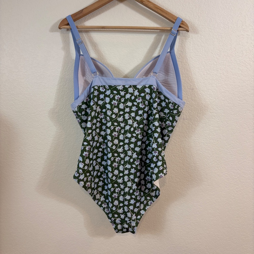 Boden One Piece Swimsuit Women 14 Green Floral V-Neck Adjustable Straps Preppy - Picture 6 of 8